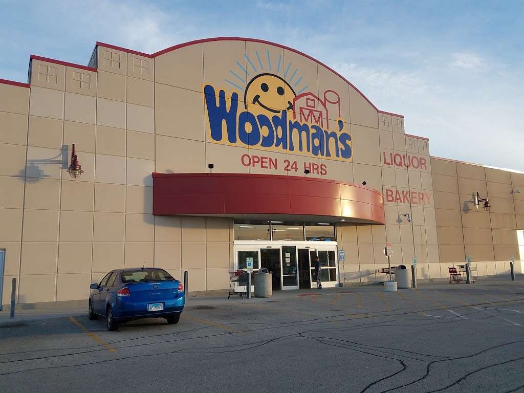 Woodmans Food Market | 2100 Randall Rd, Carpentersville, IL 60110, USA | Phone: (847) 649-9005