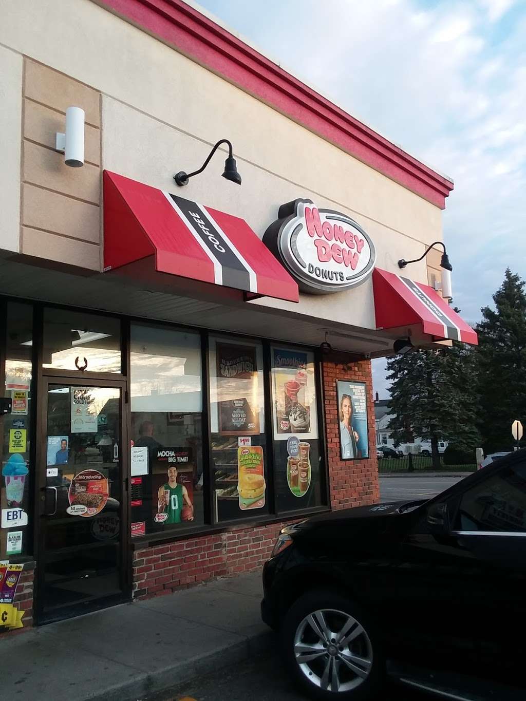 Honey Dew Donuts | 185 Weir St, Taunton, MA 02780 | Phone: (508) 828-5978