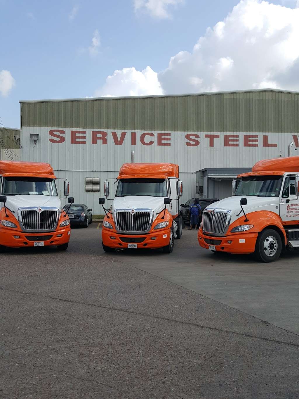 Service Steel Warehouse - storage  | Photo 4 of 10 | Address: 7204 Navigation Blvd, Houston, TX 77011, USA | Phone: (713) 675-2631