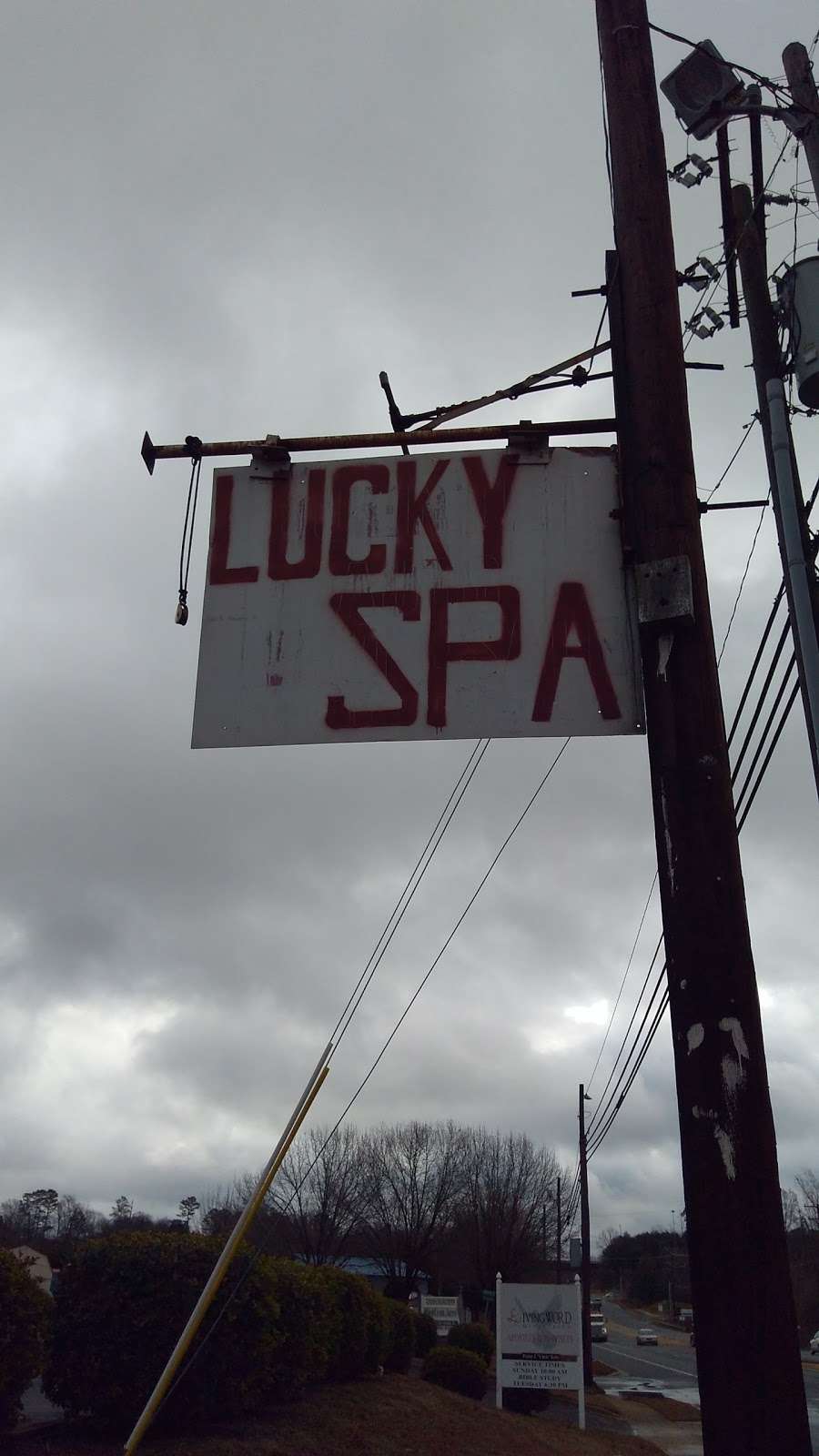Lucky Spa | 8106 Wilkinson Blvd, Charlotte, NC 28214, USA | Phone: (704) 619-9330