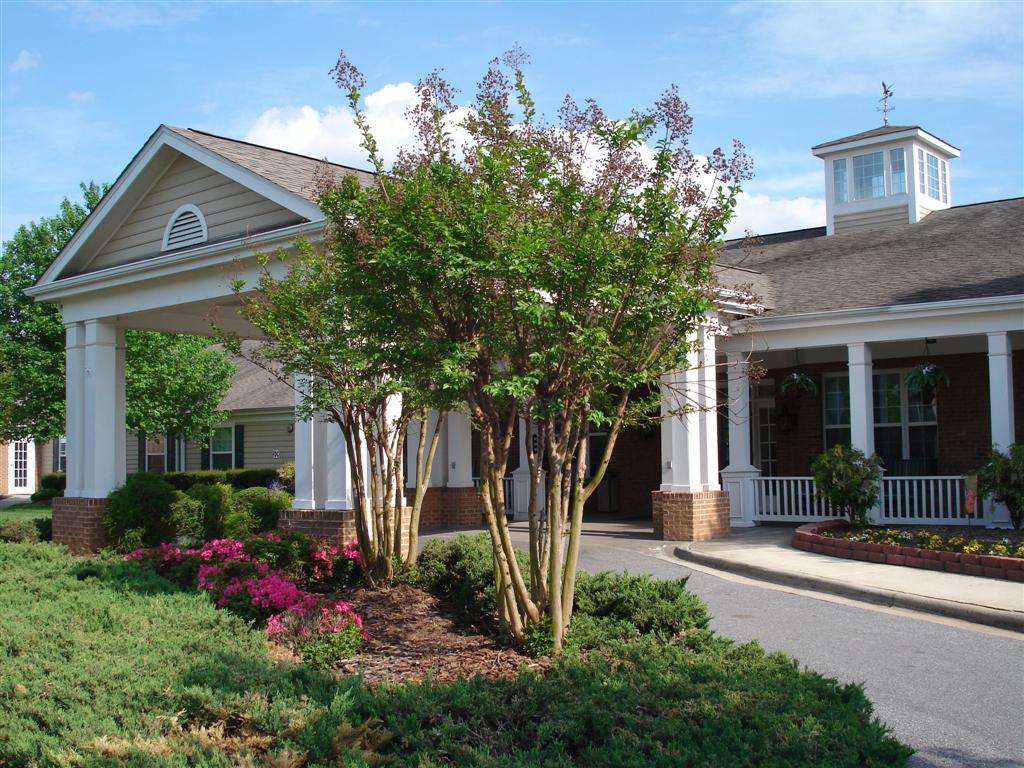 Springs of Catawba | 2010 29th Ave Dr NE, Hickory, NC 28601, USA | Phone: (828) 326-7200