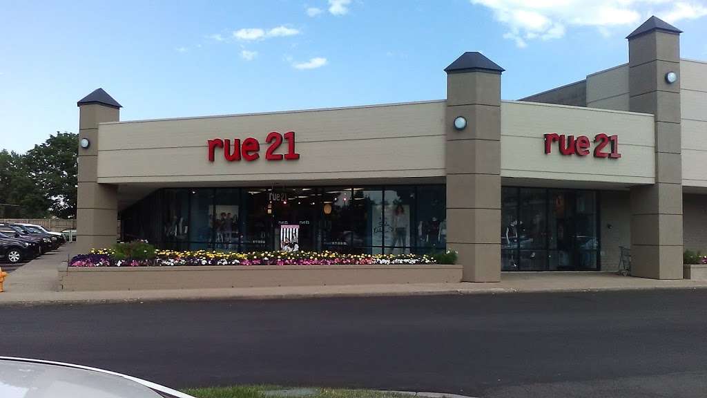 rue21 | 98 North Wadsworth Blvd Suite 108, Lakewood, CO 80226 | Phone: (303) 202-1040