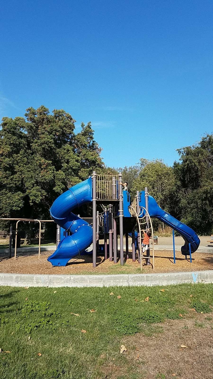 Rancho Arroyo Park | Montecito Dr, Fremont, CA 94536 | Phone: (510) 494-4300