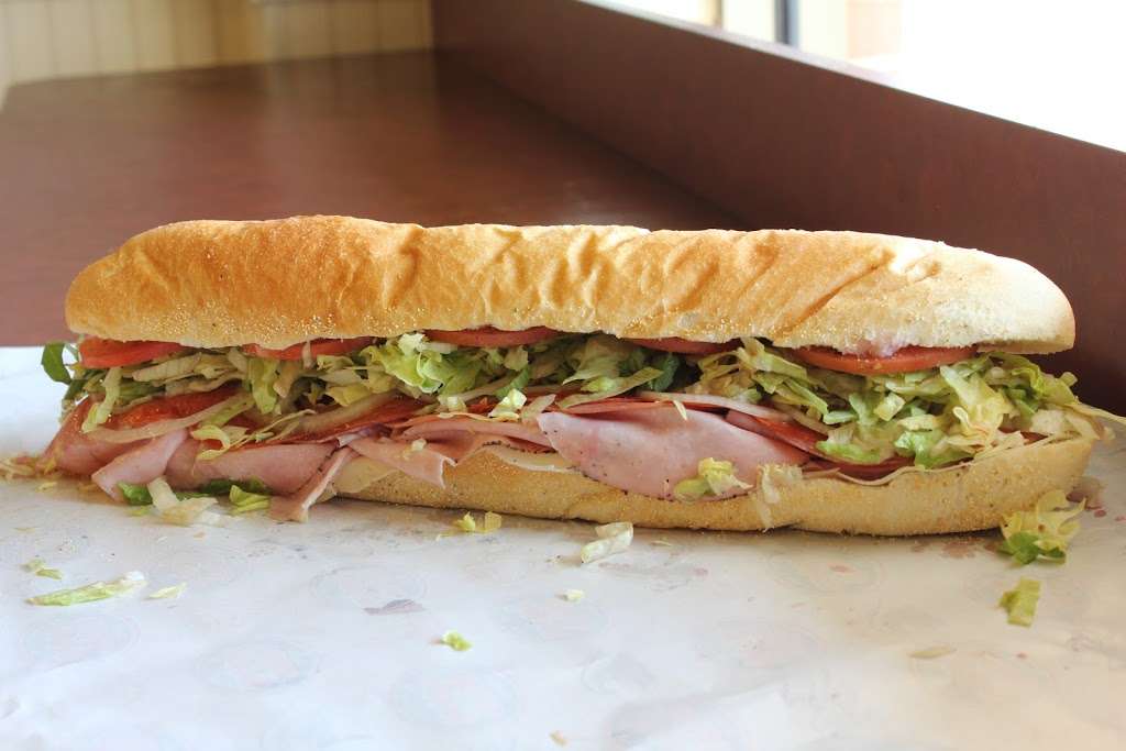 Jersey Mikes Subs | 1624 Nixon Dr, Moorestown, NJ 08057, USA | Phone: (856) 638-5041