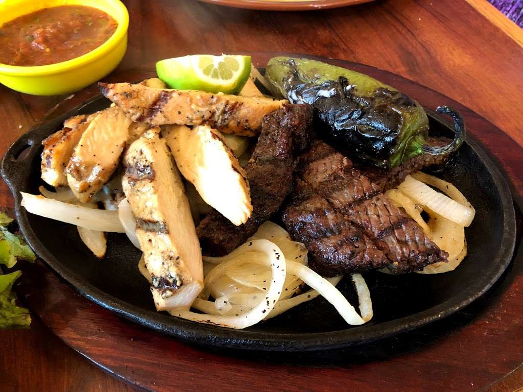 Los Cucos Mexican Restaurant | 22390 Tomball Pkwy, Houston, TX 77070, USA | Phone: (281) 376-4077