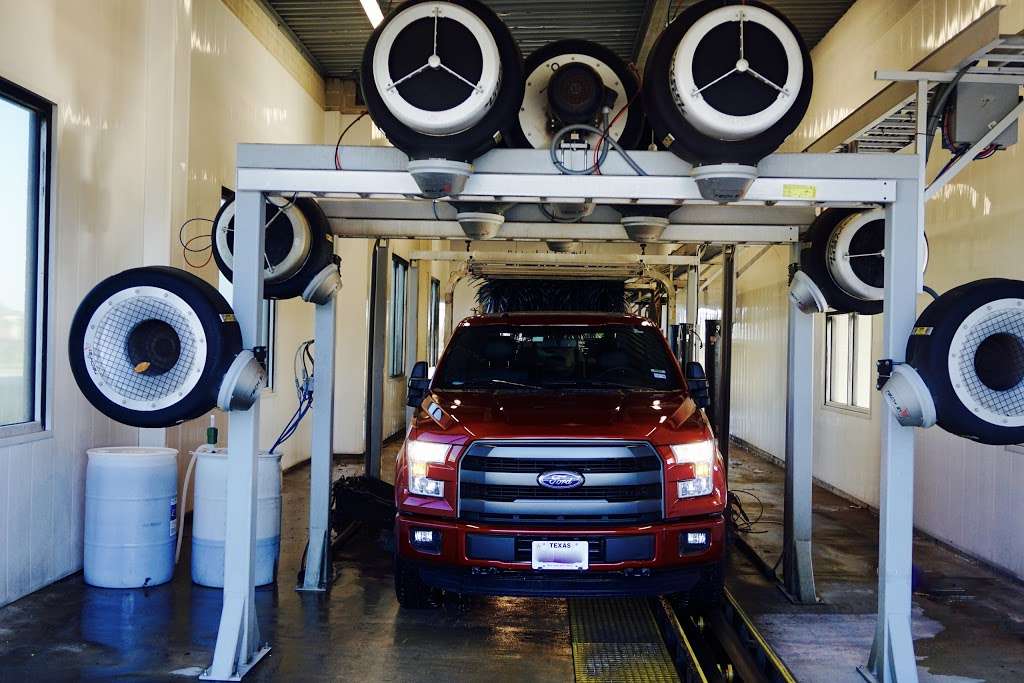 Ocean Car Wash | 2455 E League City Pkwy, League City, TX 77573, USA | Phone: (281) 957-9228