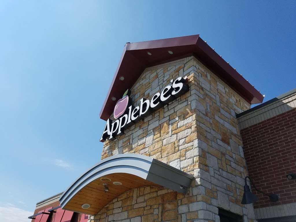 Applebees Grill + Bar | 50 Independence Way, Danvers, MA 01923, USA | Phone: (978) 777-5447