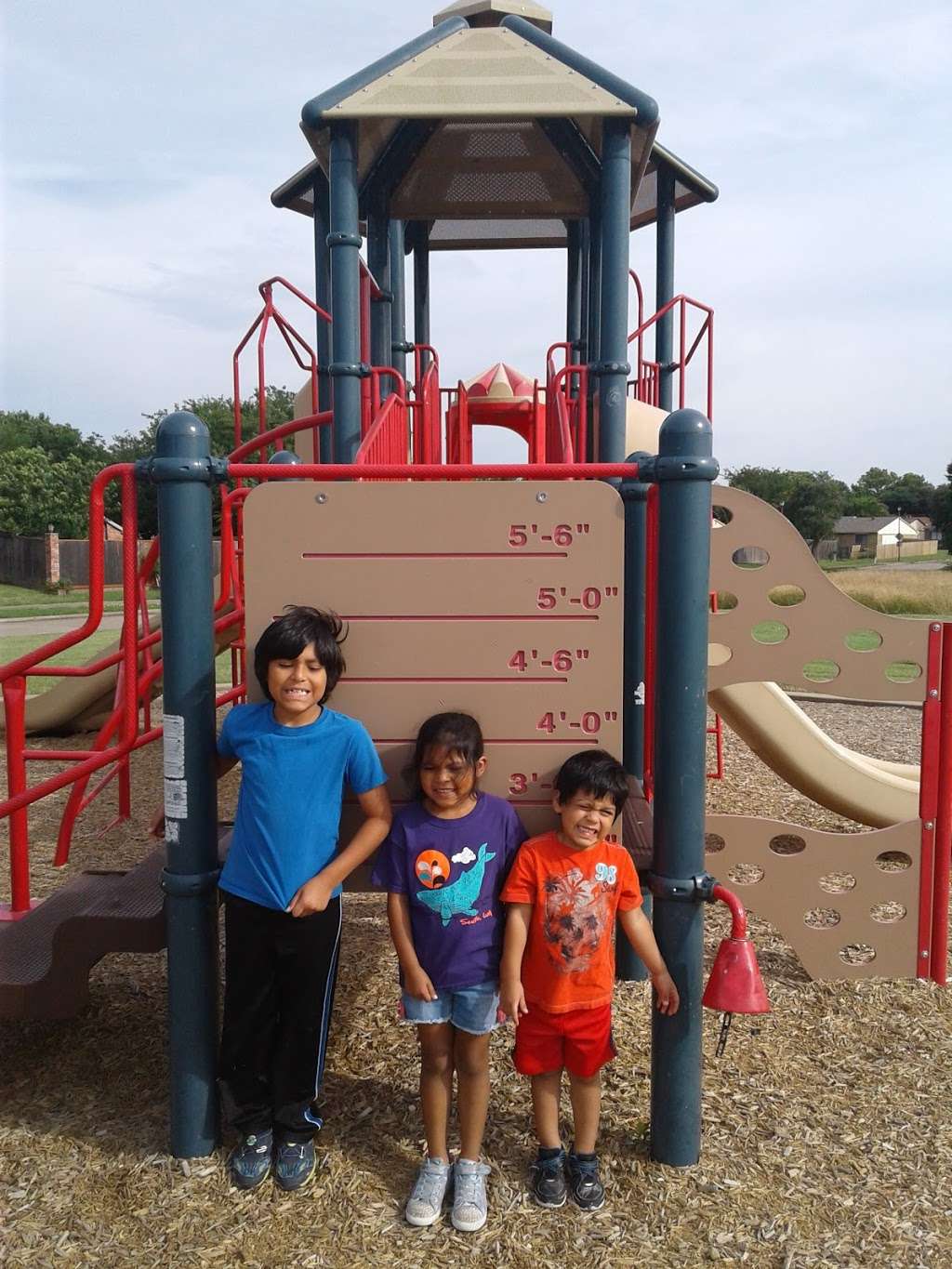 Sugarberry Park Playground | 9100-9150 County View Rd, Dallas, TX 75249