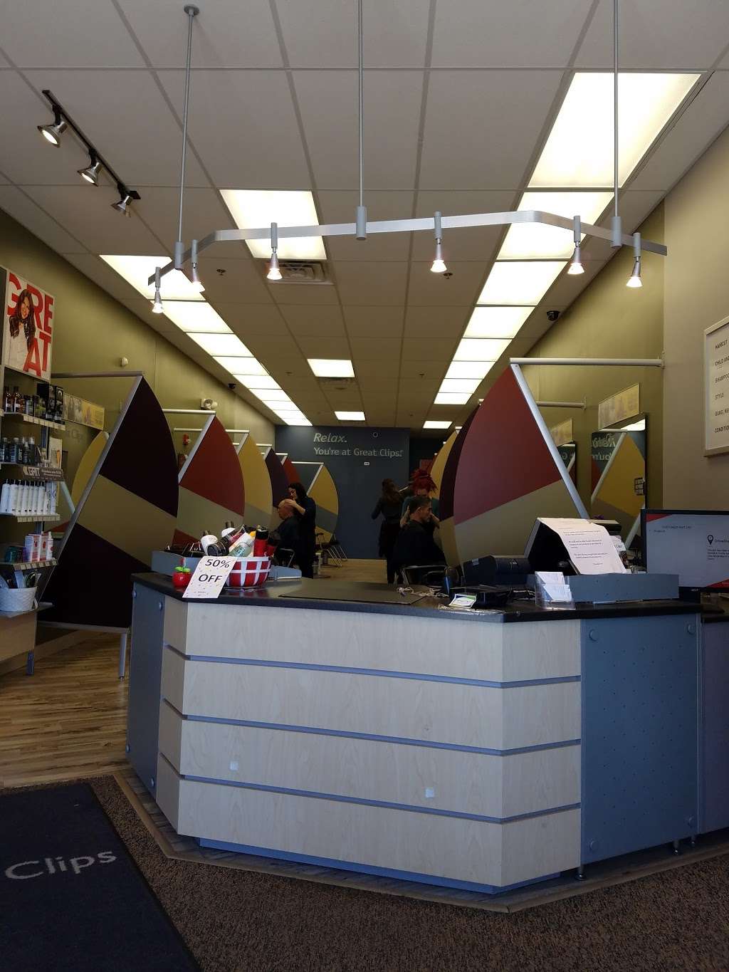 Great Clips | 674 N West End Blvd, Quakertown, PA 18951, USA | Phone: (215) 536-4520