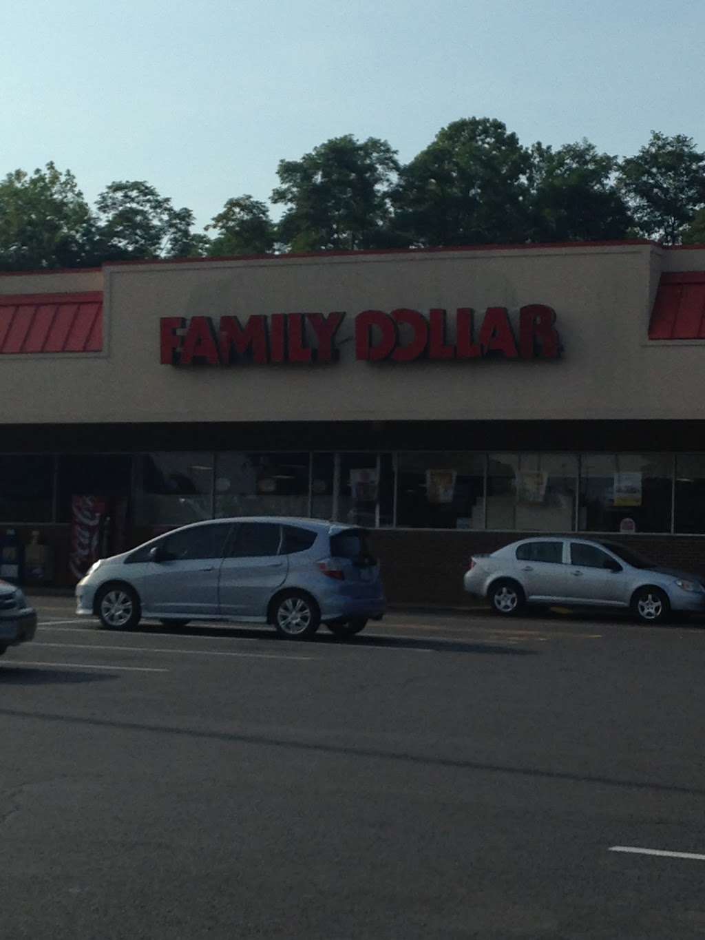 Family Dollar | 241 Southgate Shopping Center, Culpeper, VA 22701, USA | Phone: (540) 825-4506