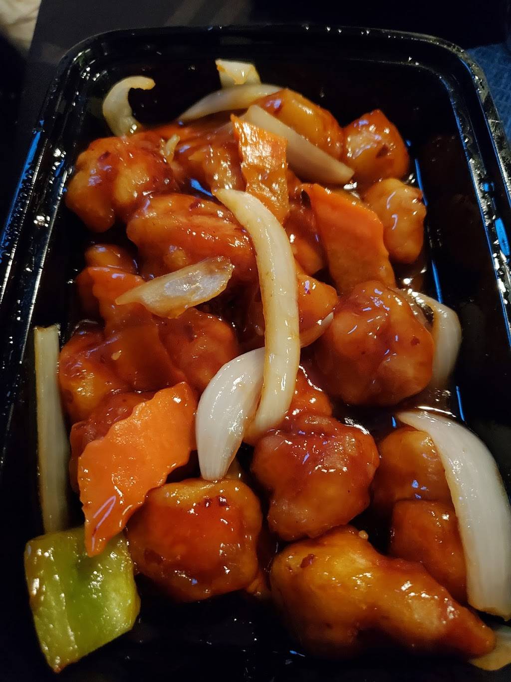 Wing Kee | 23161 Emery Rd, Cleveland, OH 44128, USA | Phone: (216) 831-0100