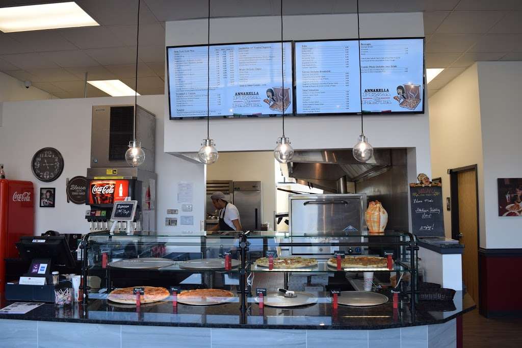 Annarella Pizza & Pasta | 3808 Yallick Plaza, Dallas, PA 18612, USA | Phone: (570) 310-1449
