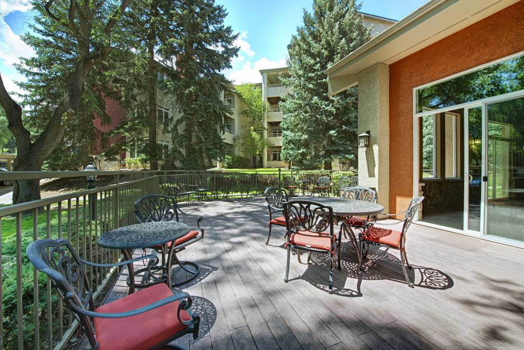 Cheyenne Creek Luxury Apartment Homes | 145 W Cheyenne Rd, Colorado Springs, CO 80906 | Phone: (719) 426-3800