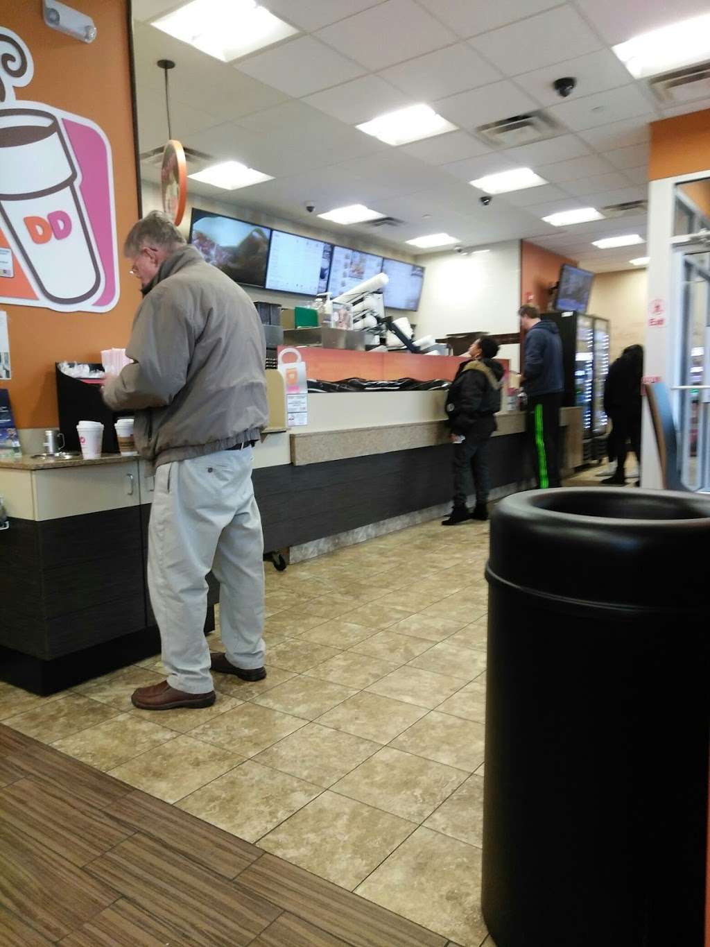 Dunkin Donuts | 1201 Sycamore Ave #101, Tinton Falls, NJ 07724 | Phone: (732) 389-7515