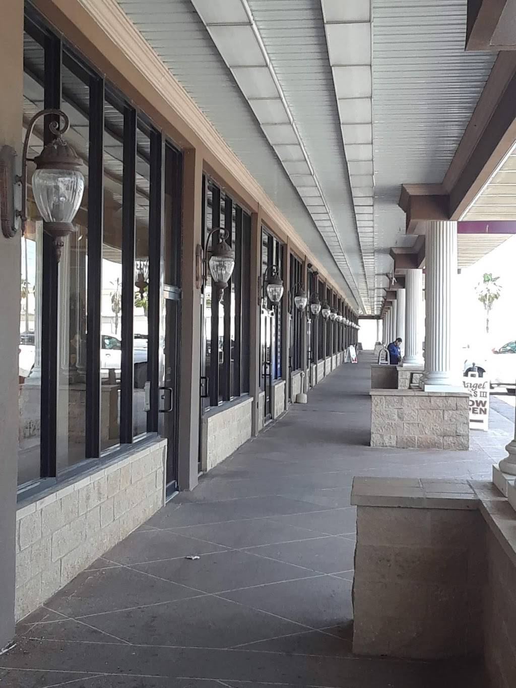 Chalmette Movies | 8700 W Judge Perez Dr, Chalmette, LA 70043, USA | Phone: (504) 304-9992