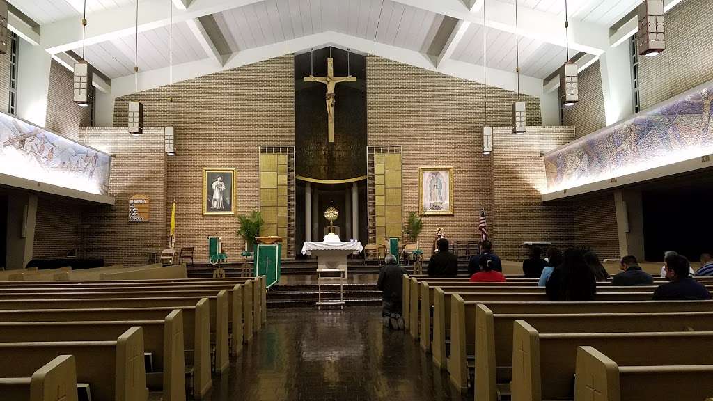 St. Bernard of Clairvaux Catholic Church | 1404 Old Gate Ln, Dallas, TX 75218 | Phone: (214) 321-0454