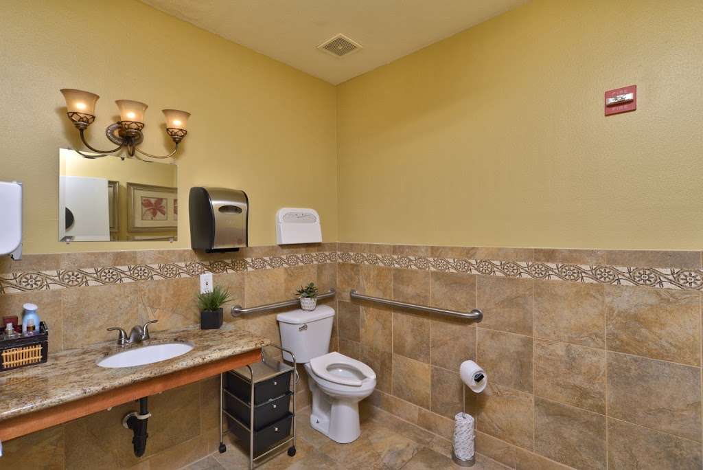 Pacifica Senior Living Paradise Valley | 16621 N 38th St, Phoenix, AZ 85032 | Phone: (602) 635-7585