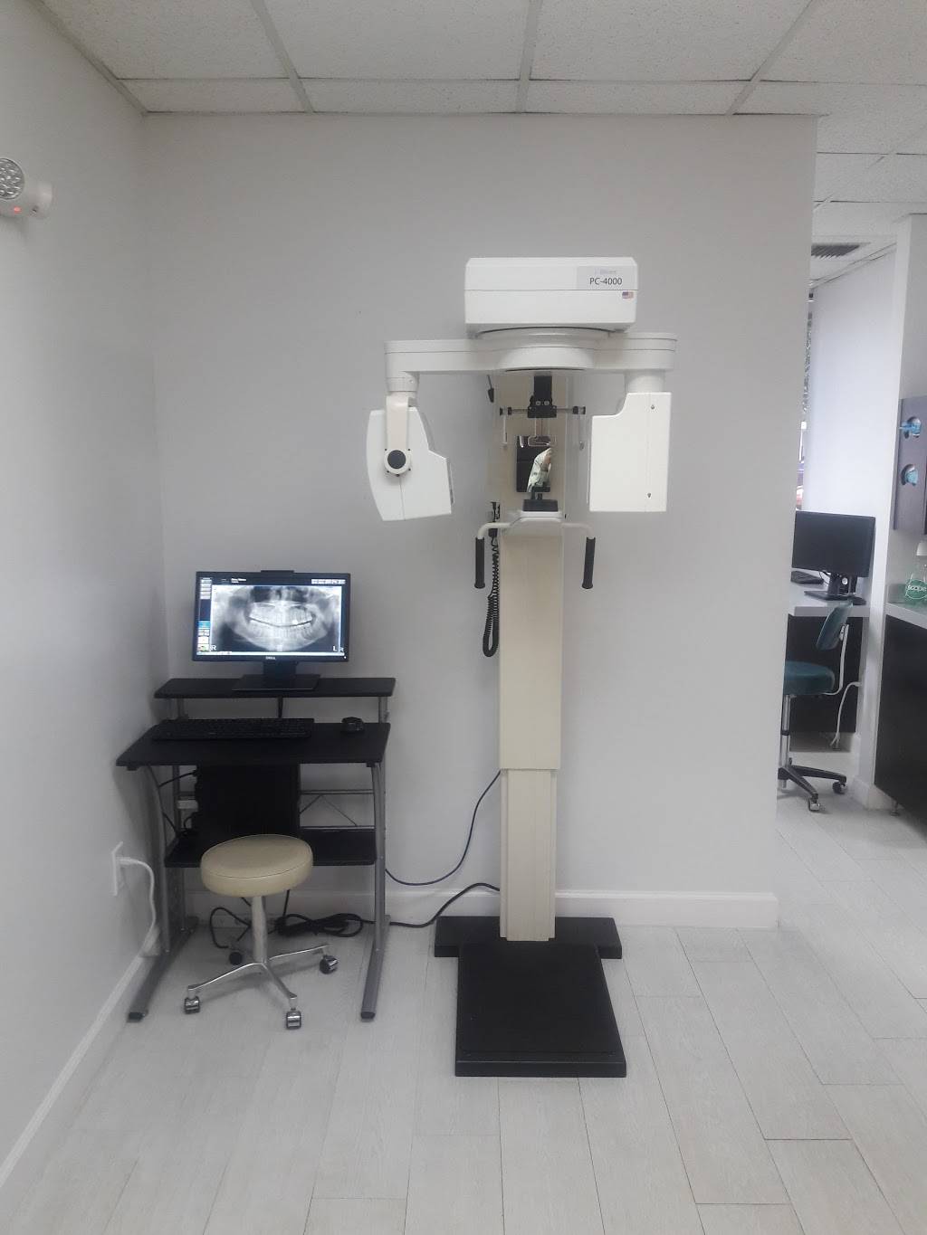 MaDental & Associates | 8100 W Flagler St #100, Miami, FL 33144 | Phone: (305) 264-9070