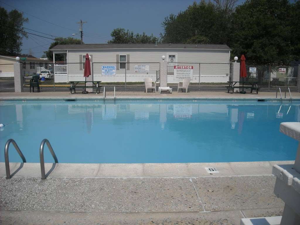 Grande Woods South Manufactured Home Community in 7 Priest Blvd, Rio