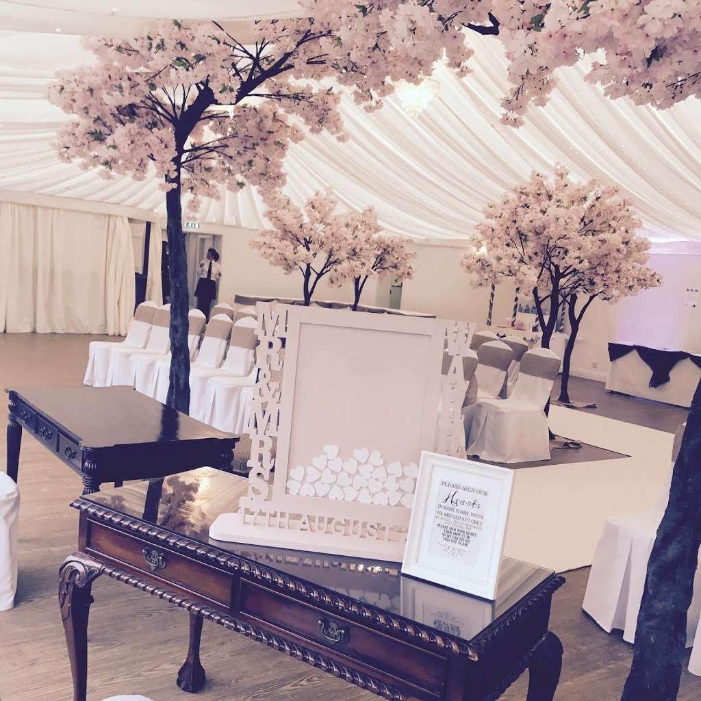 Tinas Pretty Pieces | Martels Wedding & Events Village, High Easter Road, Barnston CM6 1NA, UK | Phone: 07787 118930
