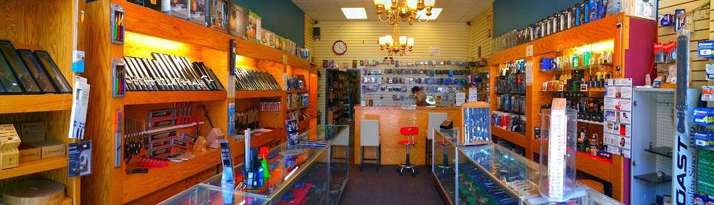 Larrys Shaver Shop | 821 Wilshire Blvd, Santa Monica, CA 90401, USA | Phone: (310) 393-3291