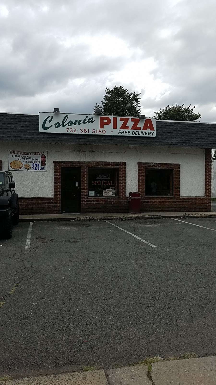 Colonia Pizza | 325 Inman Ave, Colonia, NJ 07067 | Phone: (732) 381-5150