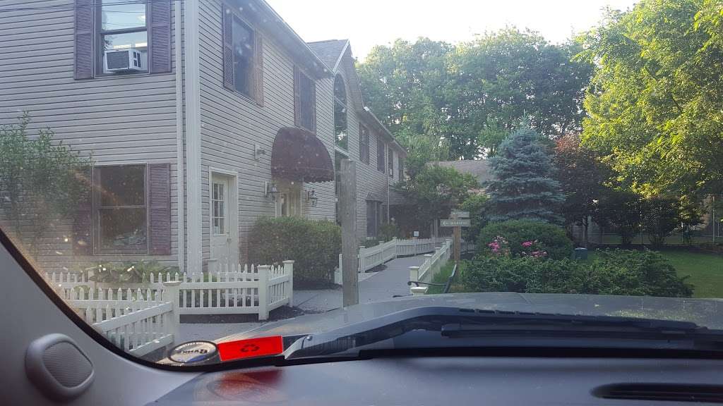 The Barking Dog – Derry | 210 Rockingham Rd, Derry, NH 03038, USA | Phone: (603) 346-4362