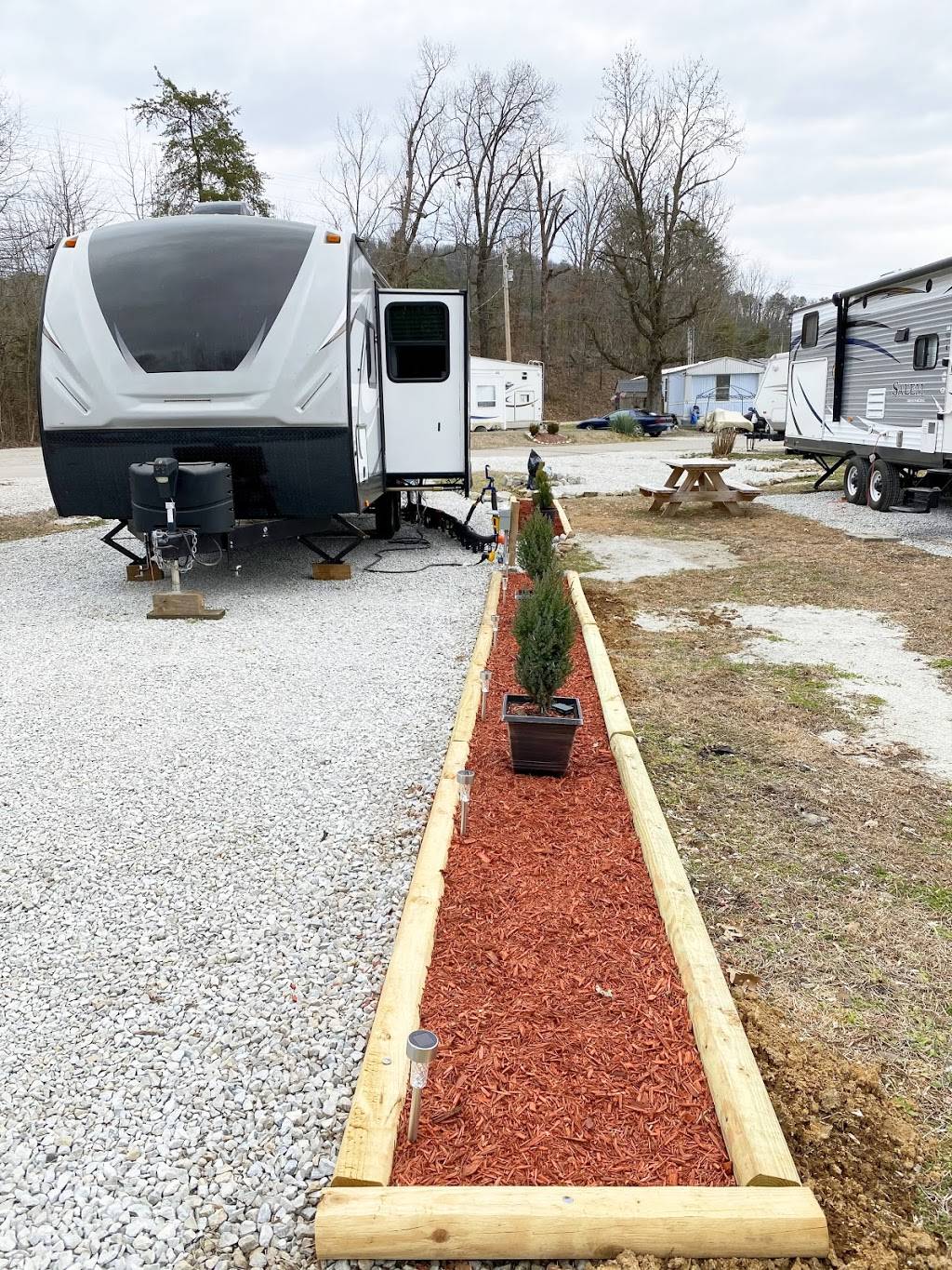 Brooks Mobile & RV Park | 205 Sarver Ln, Brooks, KY 40109, USA | Phone: (502) 276-6090