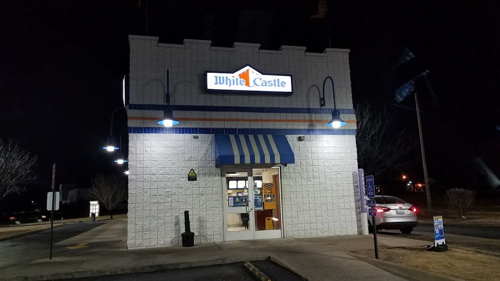 White Castle | 11120 New Halls Ferry Road, Florissant, MO 63033, USA | Phone: (314) 831-1666