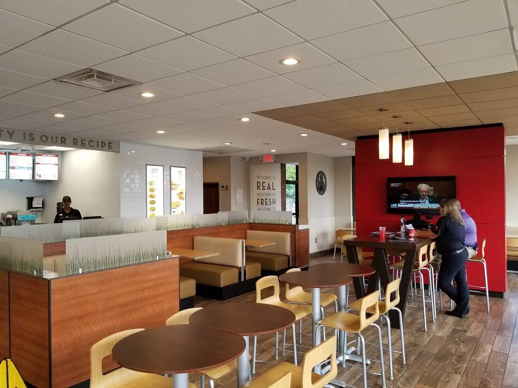 Wendys | 1940 Piedmont Rd NE, Atlanta, GA 30324 | Phone: (404) 876-8250