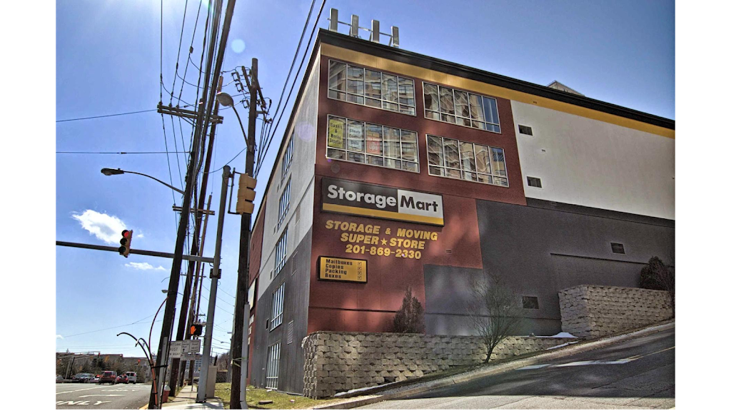 StorageMart | 6700 River Rd, West New York, NJ 07093, USA | Phone: (201) 869-2330