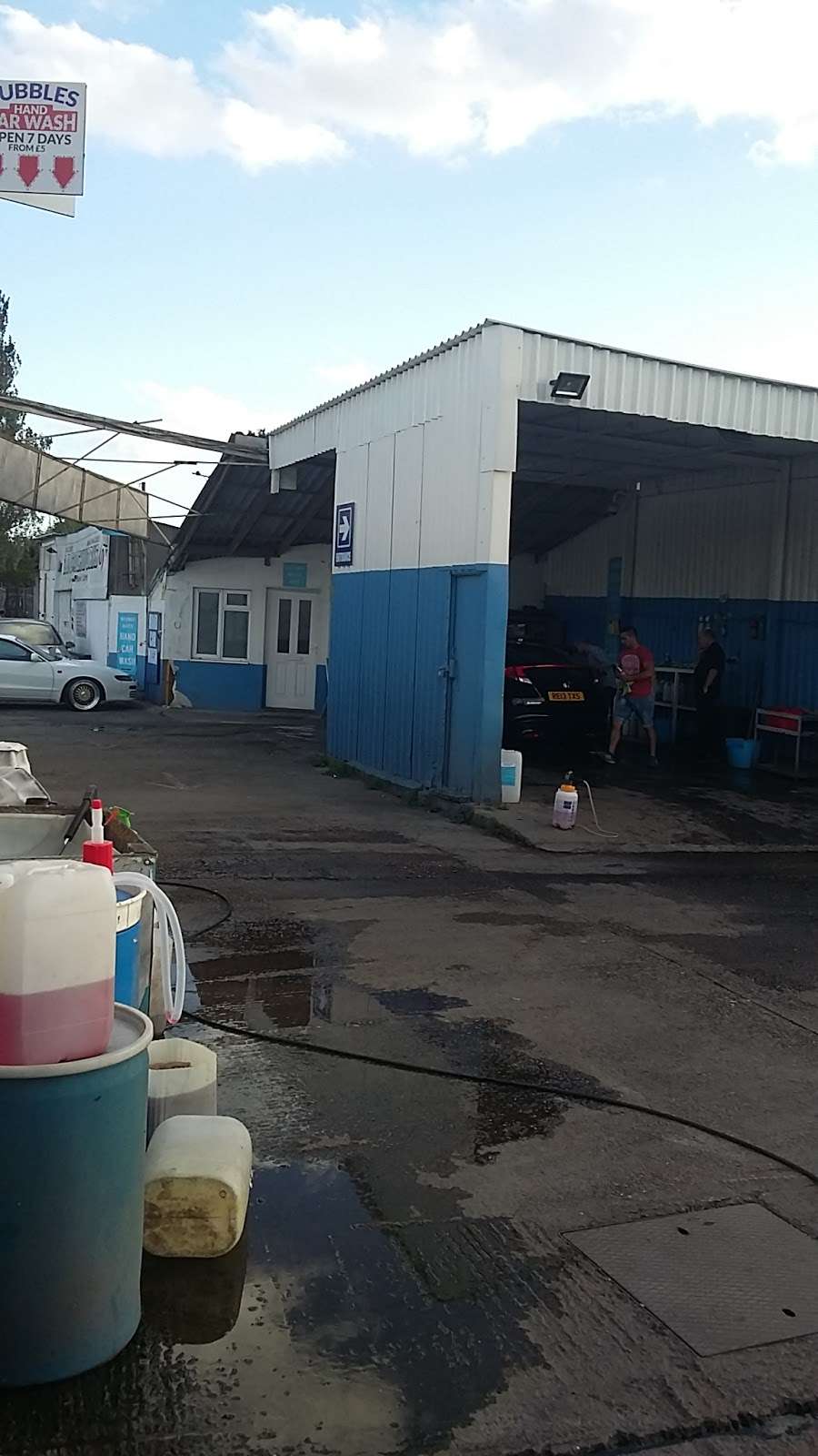 BUBBLES CAR WASH | LANE END green street green road ,lane end DA2 7JR, Dartford DA2 7JR, UK | Phone: 07824 470988