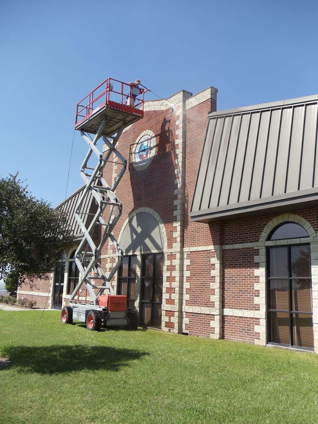 Elite Pressure Washing | 13123 Vivienne Westmoreland Dr, Cypress, TX 77429 | Phone: (281) 845-3231