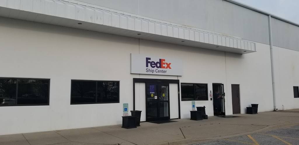 FedEx Ship Center | 4901 Crittenden Dr, Louisville, KY 40209, USA | Phone: (800) 463-3339