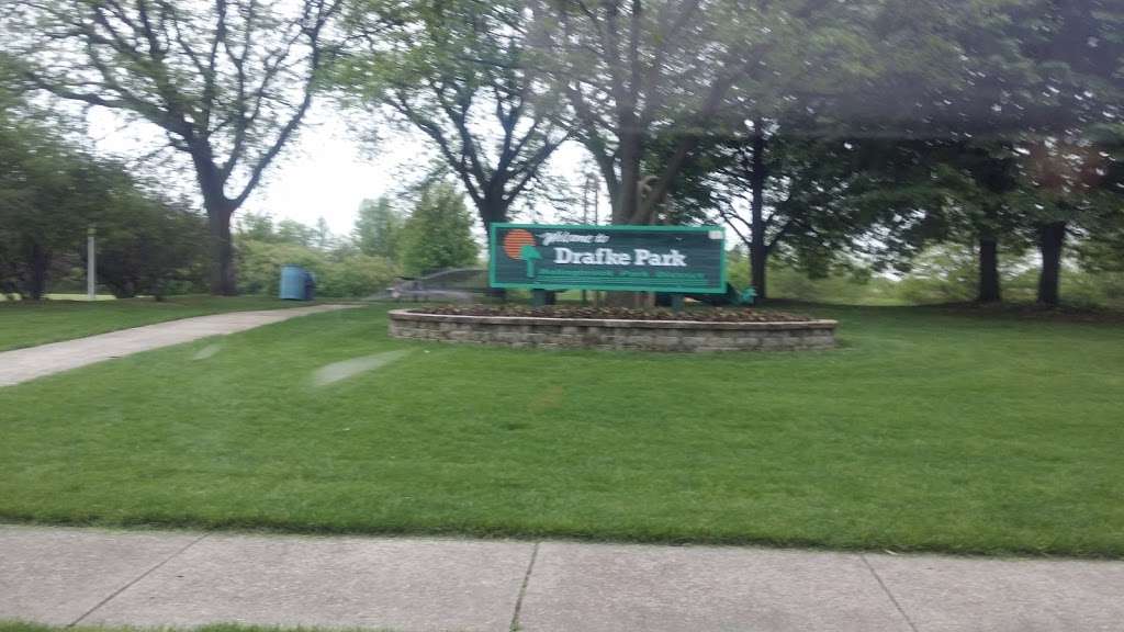 Drafke Park | 1112-1116 Quail Run Ave, Bolingbrook, IL 60490