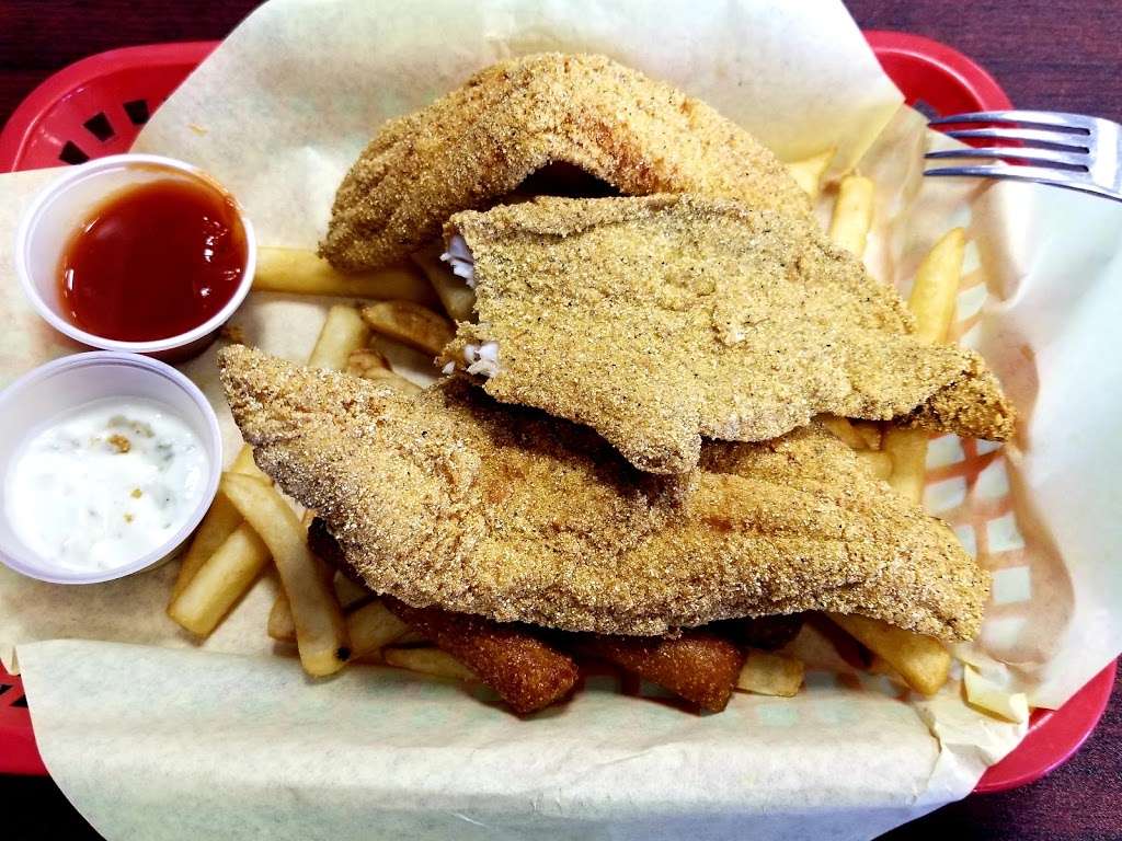 Catfish House | 1605 E Irving Blvd, Irving, TX 75060, USA | Phone: (972) 438-4200