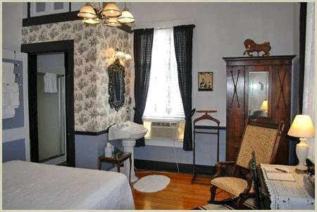 Lost Bayou Guesthouse B&B | 1607 Avenue L, Galveston, TX 77550, USA | Phone: (409) 770-0688