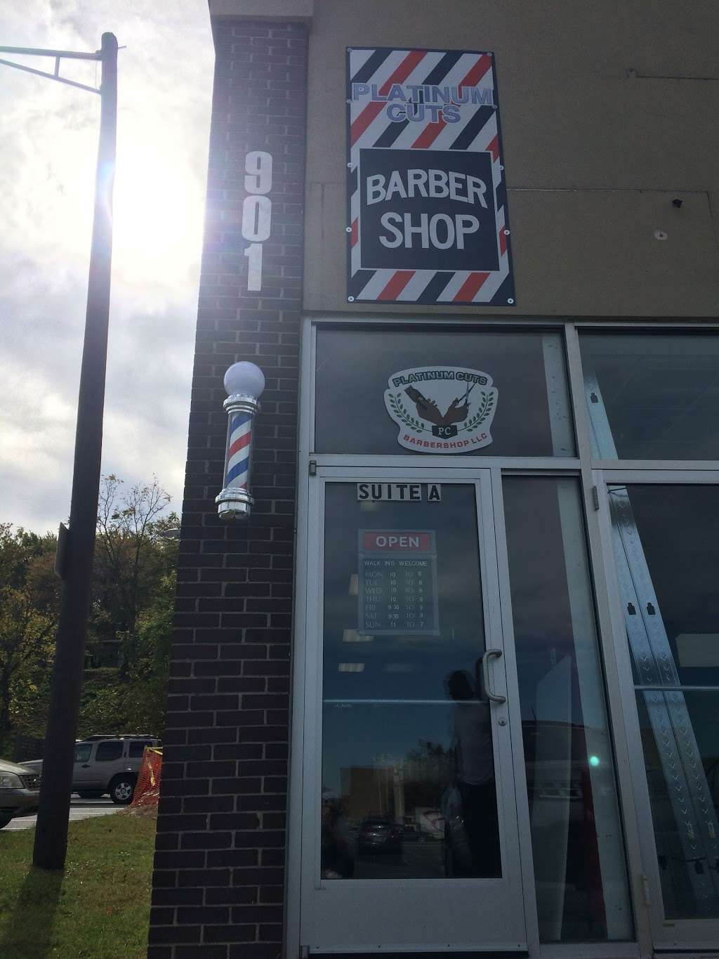 Platinum Cuts Barbershop | 901 North Point Blvd a, Baltimore, MD 21224, USA | Phone: (443) 530-3843