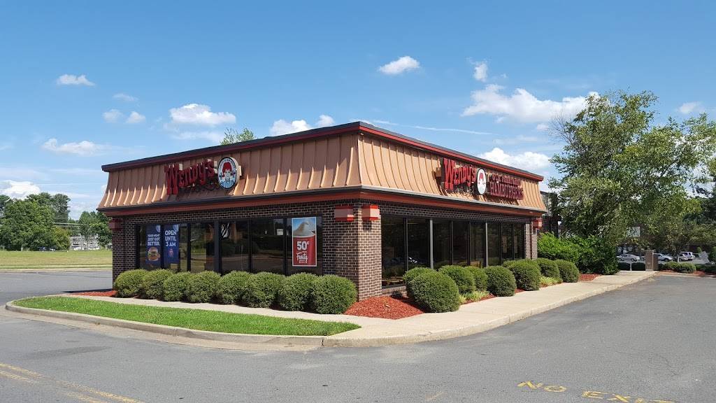 Wendys | 5214 Sunset Rd, Charlotte, NC 28269, USA | Phone: (704) 599-4535