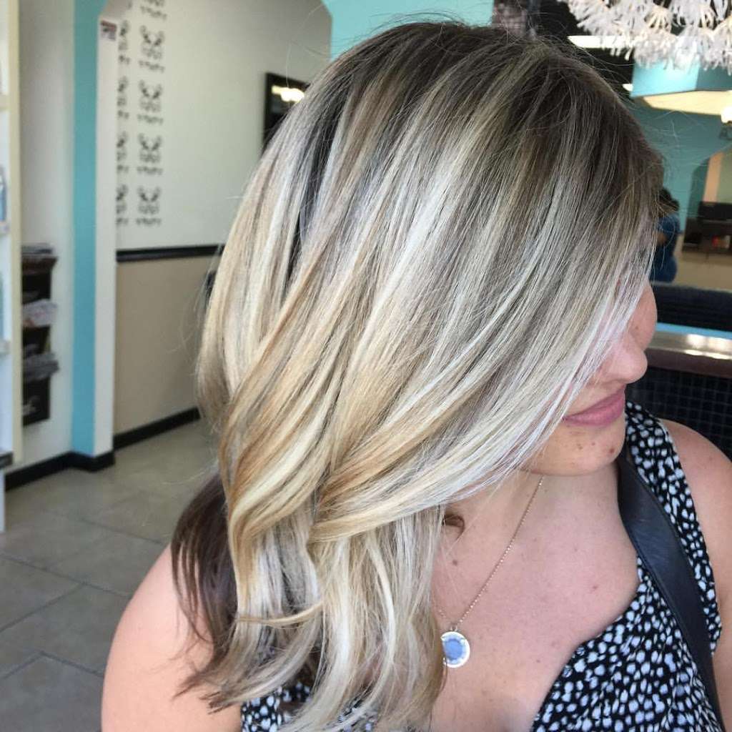 The Color Bar Salon Orlando | 4498 N Alafaya Trail #264, Orlando, FL 32826 | Phone: (407) 574-2267