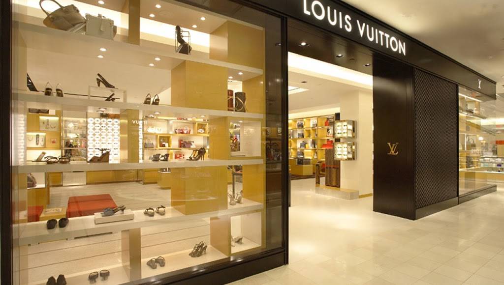 Louis Vuitton Miami Coral Gables Neiman Marcus | 390 San Lorenzo Road, Coral Gables, FL 33146, USA | Phone: (305) 446-0116