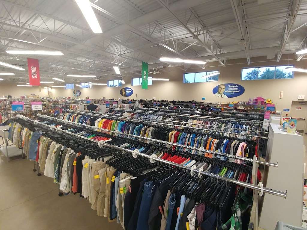 Goodwill Store & Donation Center | 8615 Woodward Ave, Woodridge, IL 60517, USA | Phone: (630) 910-0387