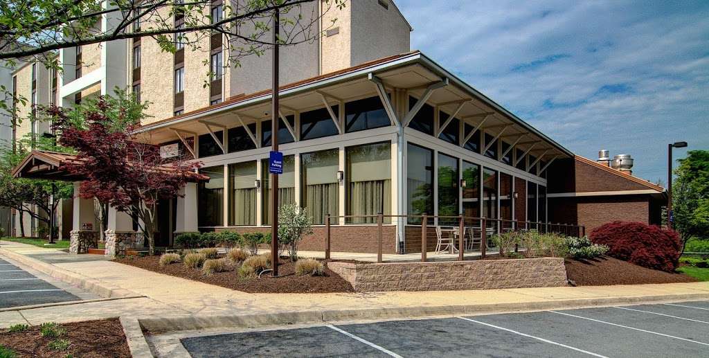 Holiday Inn Express & Suites Germantown - Gaithersburg | 20260 Goldenrod Ln, Germantown, MD 20876 | Phone: (301) 428-1300