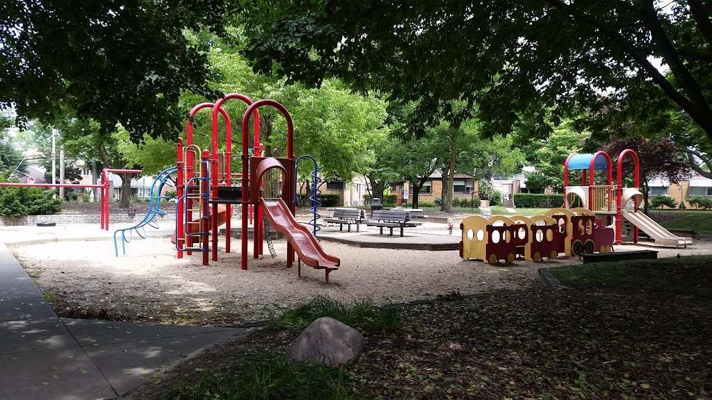 Martin F Peccia Park | 5400 W/7700 N, Brummel & Long, Skokie, IL 60076, USA