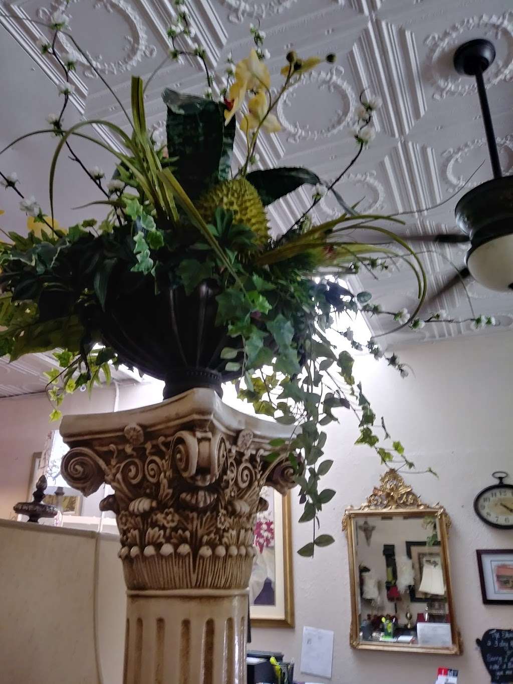 Southern Comfort Florals | 109 N Main St, Wildwood, FL 34785, USA | Phone: (352) 399-2989