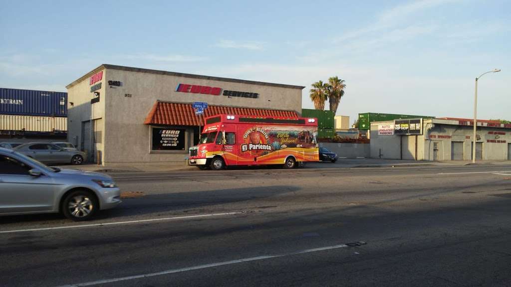 Tacos Y Burritos El Pariente | 100 S Orange Blossom Ave, La Puente, CA 91746