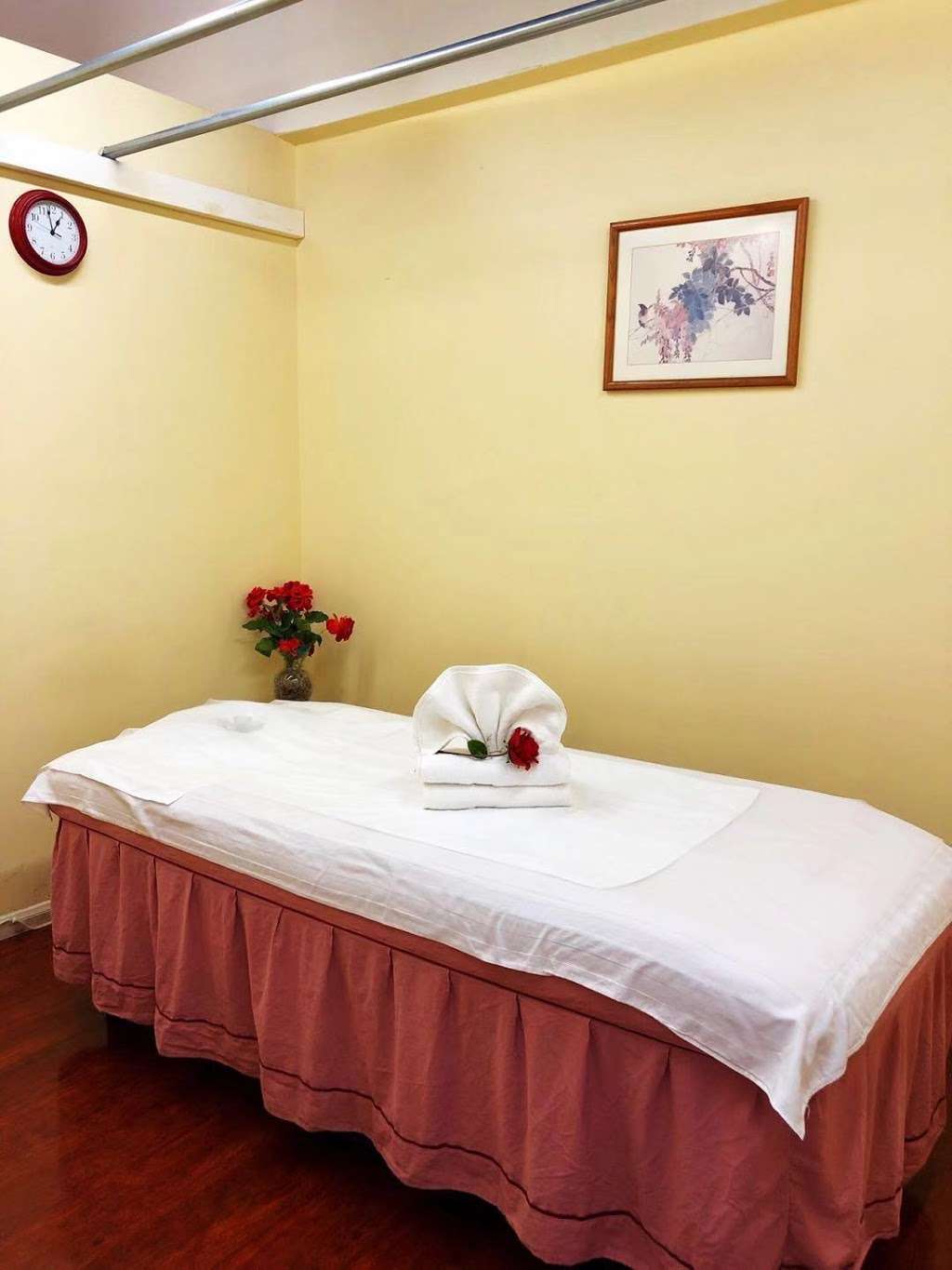 Relaxing Massage - Massage Azusa | 873 E Arrow Hwy ste B, Azusa, CA 91702 | Phone: (626) 699-1067