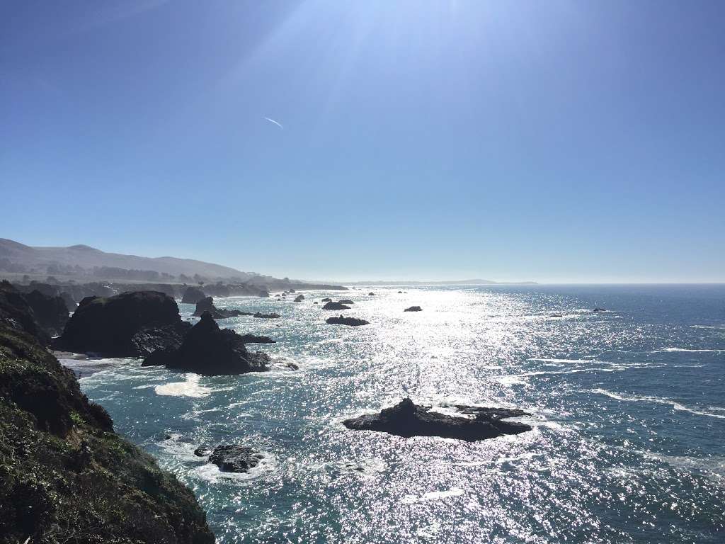 Rock Point Beach | 6707 CA-1, Bodega Bay, CA 94923