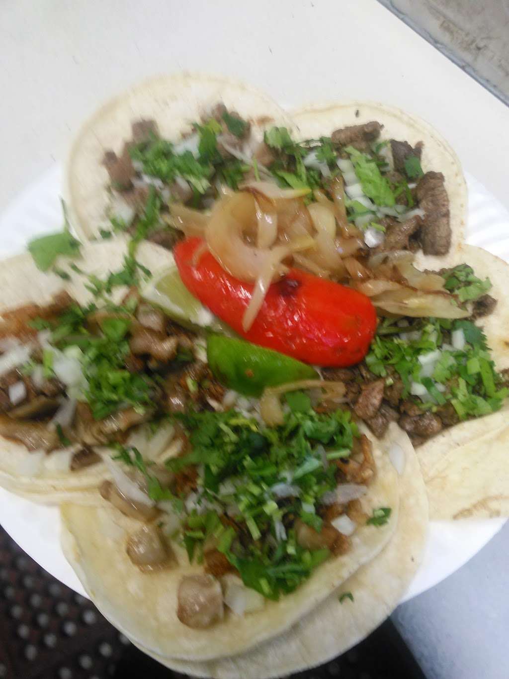 Super tacos #1 En La | 824 W Pacific Coast Hwy, Wilmington, CA 90744 | Phone: (310) 251-3954