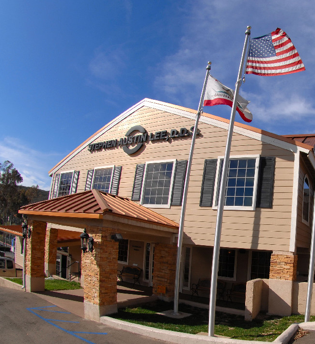 Stephen A Lee DDS, Elan D Lee DDS | 13035 Pomerado Rd #B, Poway, CA 92064, USA | Phone: (858) 748-3384